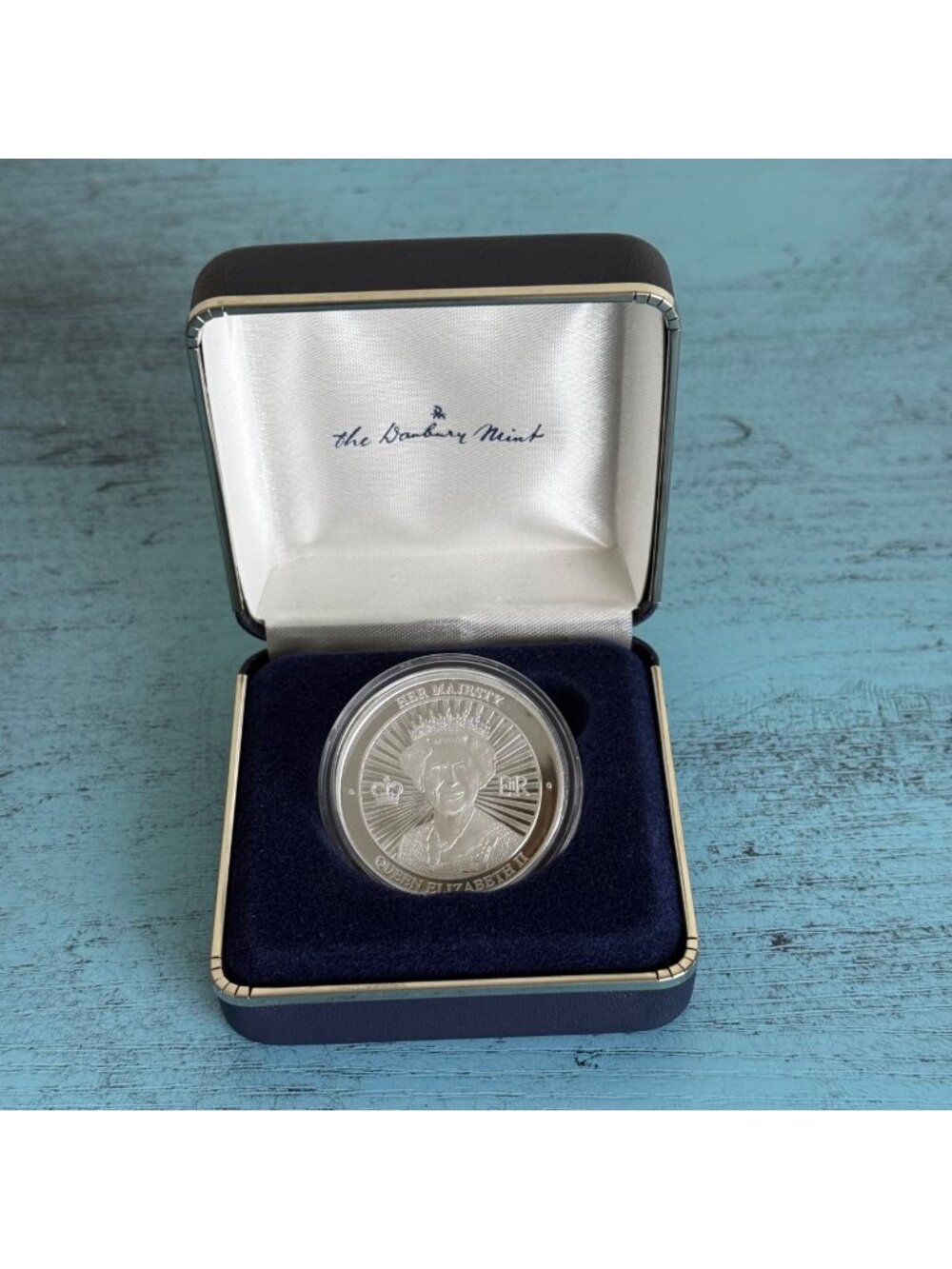 Queen Elizabeth II 1 Troy Ounce .999 Fine Silver Coin In Danbury Mint 2022 NIB